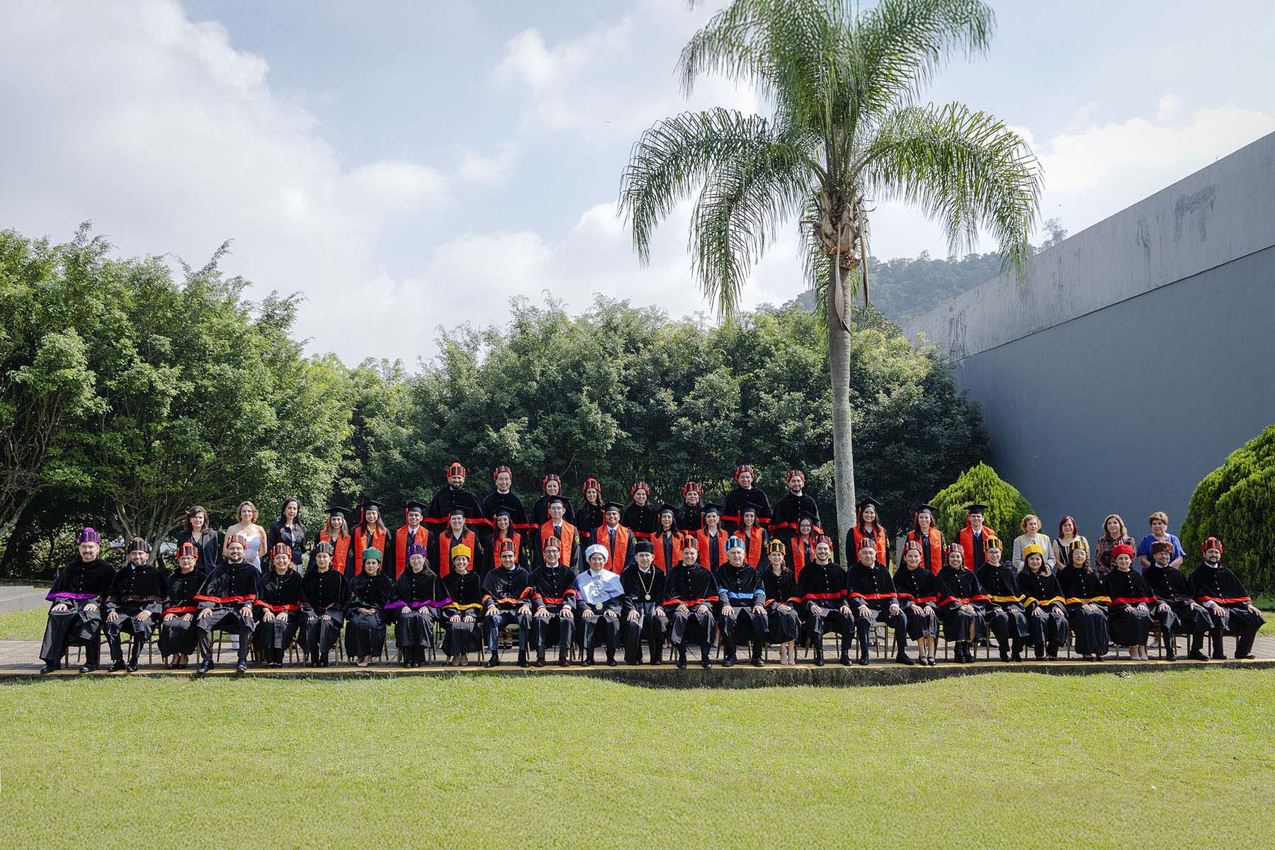 1 / 154 - Ceremonia Solemne de Conferimiento de Grado: Galería 1 / 154 - Ceremonia Solemne de Conferimiento de Grado: Galería