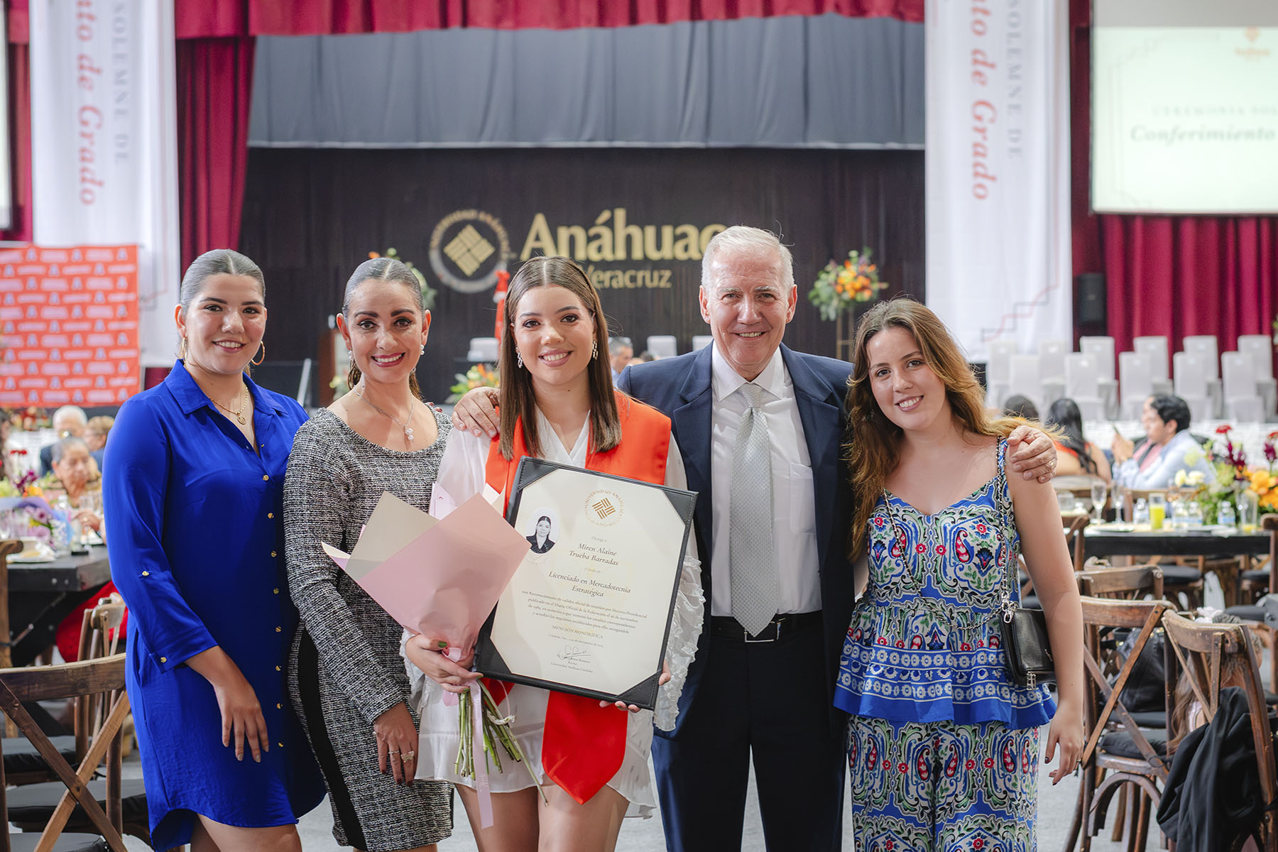 153 / 154 - Ceremonia Solemne de Conferimiento de Grado: Galería 153 / 154 - Ceremonia Solemne de Conferimiento de Grado: Galería