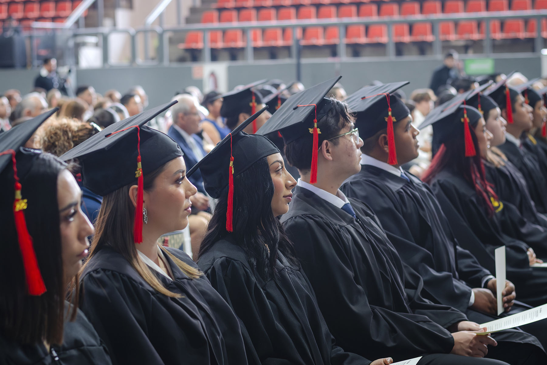 50 / 154 - Ceremonia Solemne de Conferimiento de Grado: Galería 50 / 154 - Ceremonia Solemne de Conferimiento de Grado: Galería