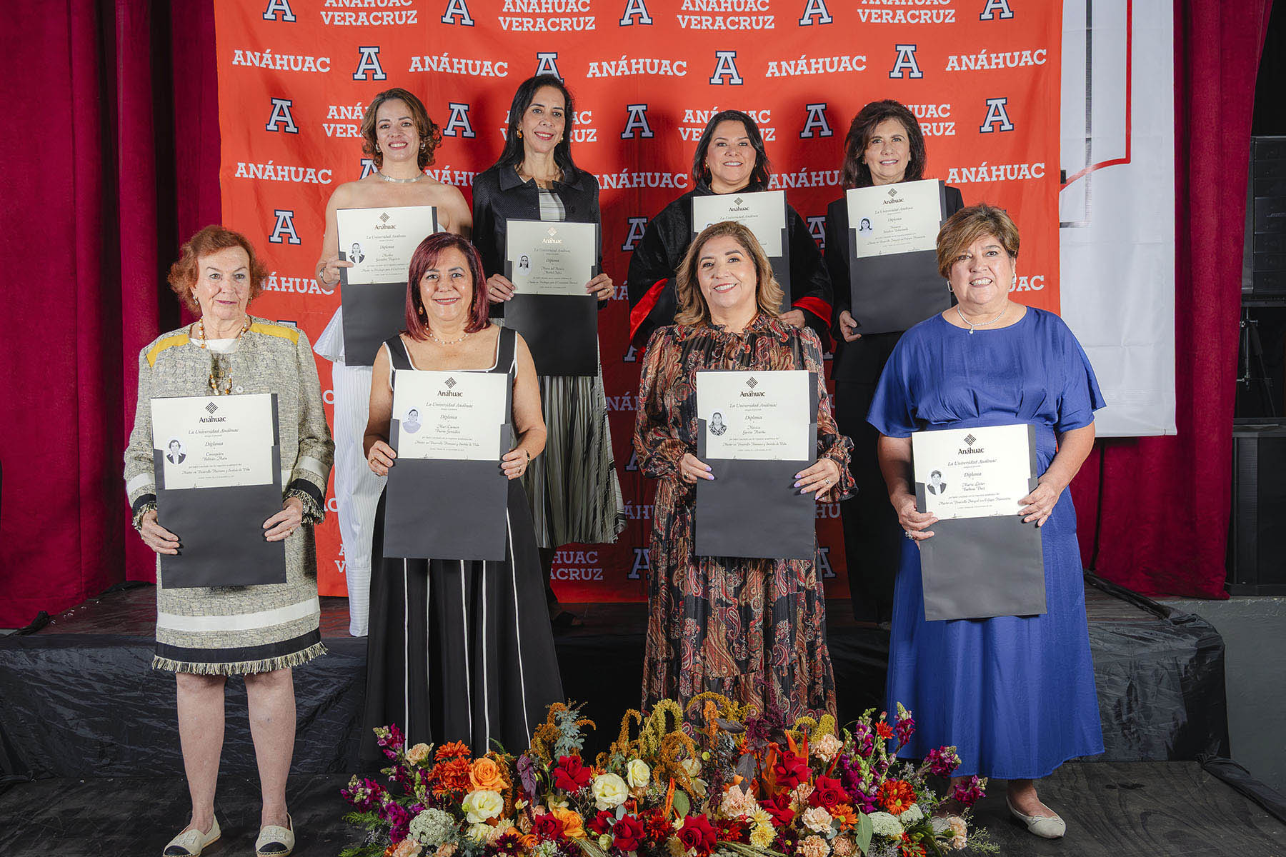 60 / 154 - Ceremonia Solemne de Conferimiento de Grado: Galería 60 / 154 - Ceremonia Solemne de Conferimiento de Grado: Galería