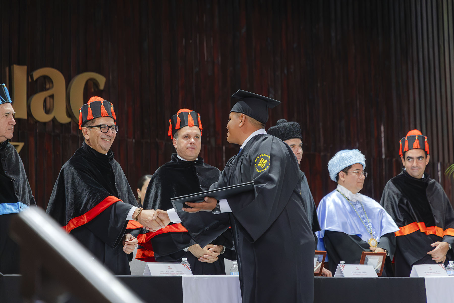 64 / 154 - Ceremonia Solemne de Conferimiento de Grado: Galería 64 / 154 - Ceremonia Solemne de Conferimiento de Grado: Galería