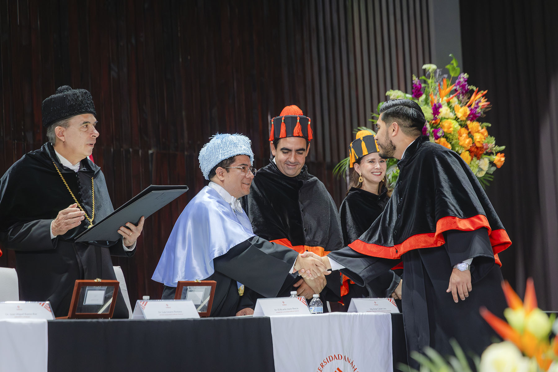 90 / 154 - Ceremonia Solemne de Conferimiento de Grado: Galería 90 / 154 - Ceremonia Solemne de Conferimiento de Grado: Galería