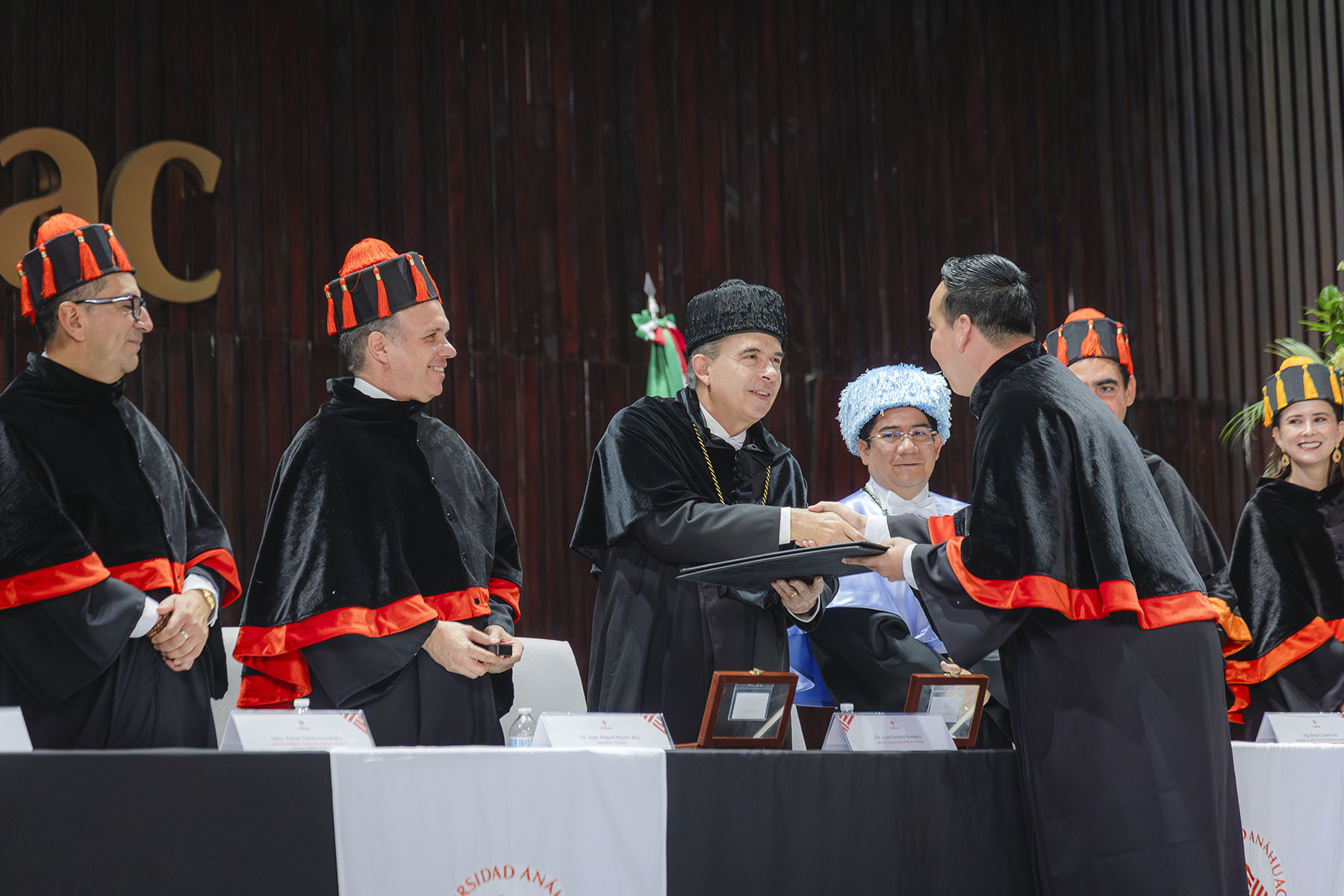 91 / 154 - Ceremonia Solemne de Conferimiento de Grado: Galería 91 / 154 - Ceremonia Solemne de Conferimiento de Grado: Galería