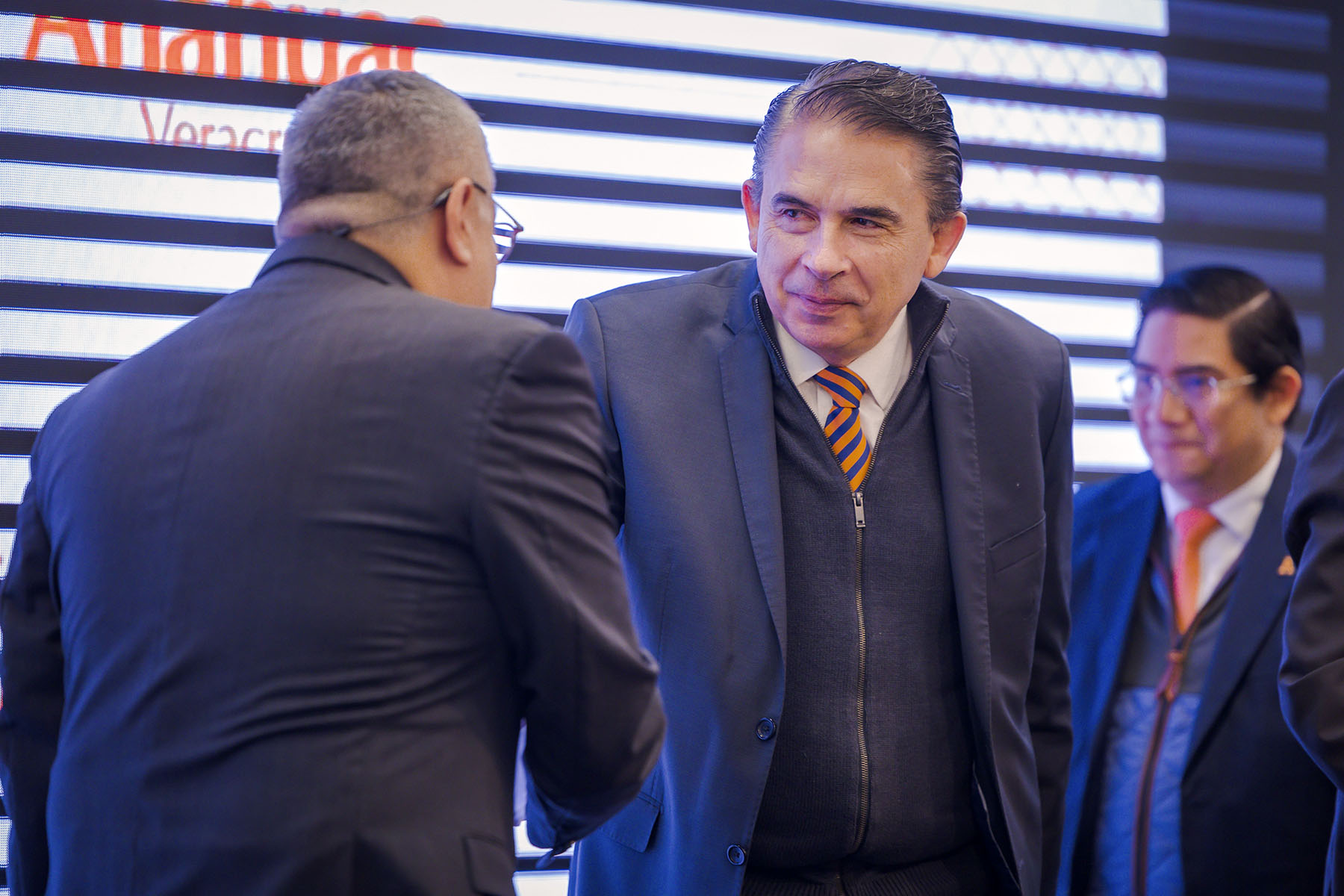 7 / 25 - La Escuela de Medicina Celebra 10 Años de Excelencia, Vocación y Liderazgo de Acción 7 / 25 - La Escuela de Medicina Celebra 10 Años de Excelencia, Vocación y Liderazgo de Acción