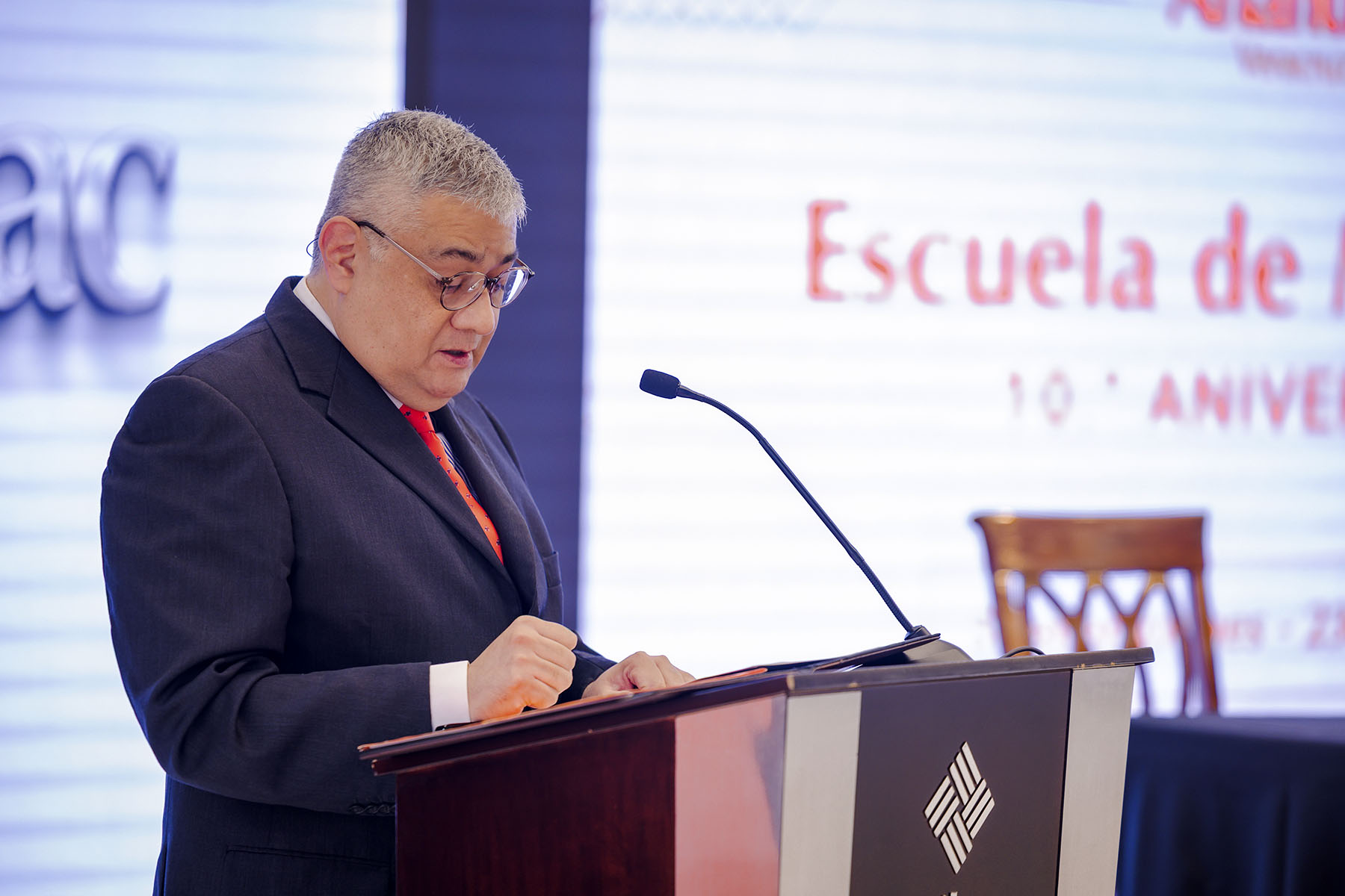 11 / 25 - La Escuela de Medicina Celebra 10 Años de Excelencia, Vocación y Liderazgo de Acción 11 / 25 - La Escuela de Medicina Celebra 10 Años de Excelencia, Vocación y Liderazgo de Acción