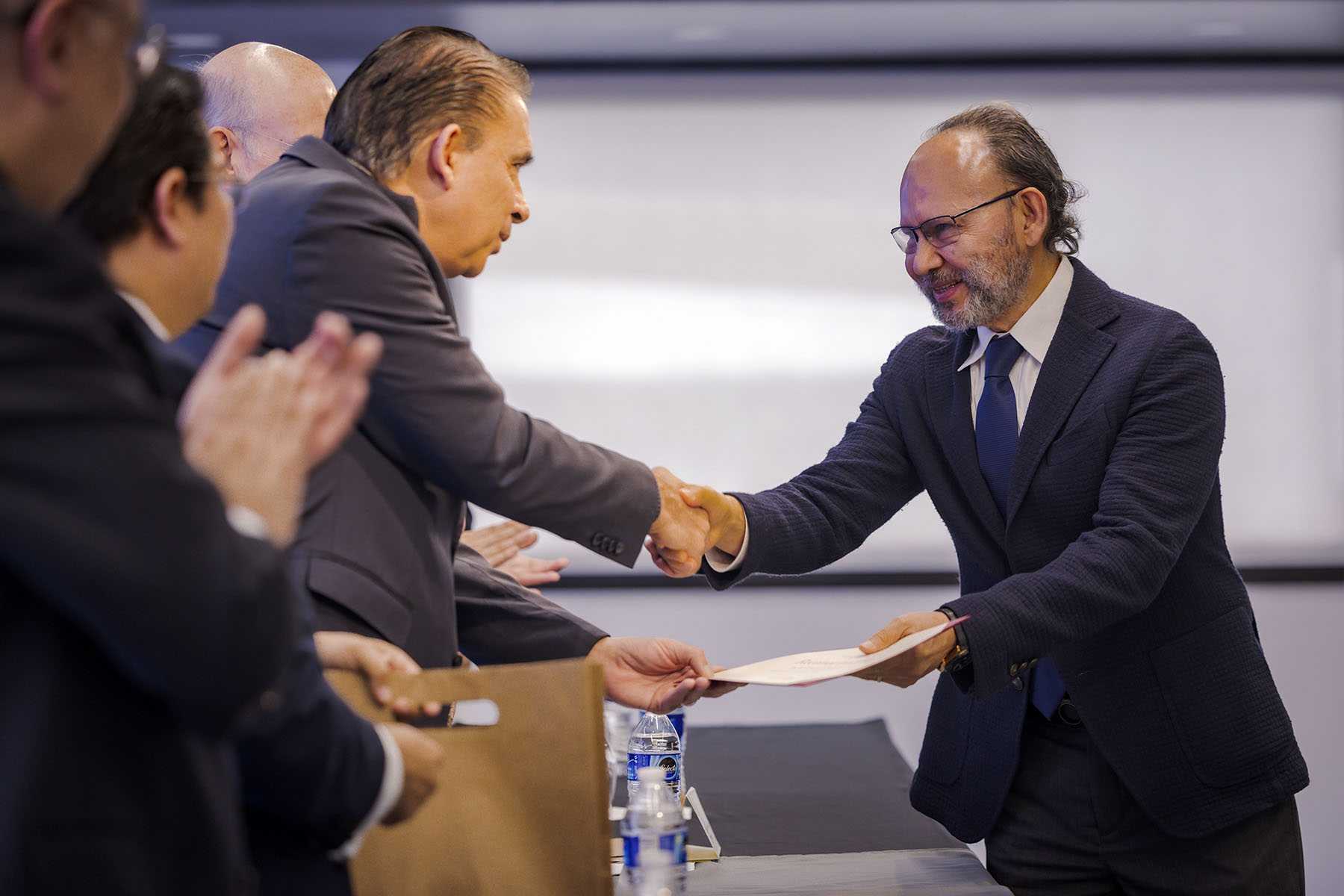 21 / 25 - La Escuela de Medicina Celebra 10 Años de Excelencia, Vocación y Liderazgo de Acción 21 / 25 - La Escuela de Medicina Celebra 10 Años de Excelencia, Vocación y Liderazgo de Acción