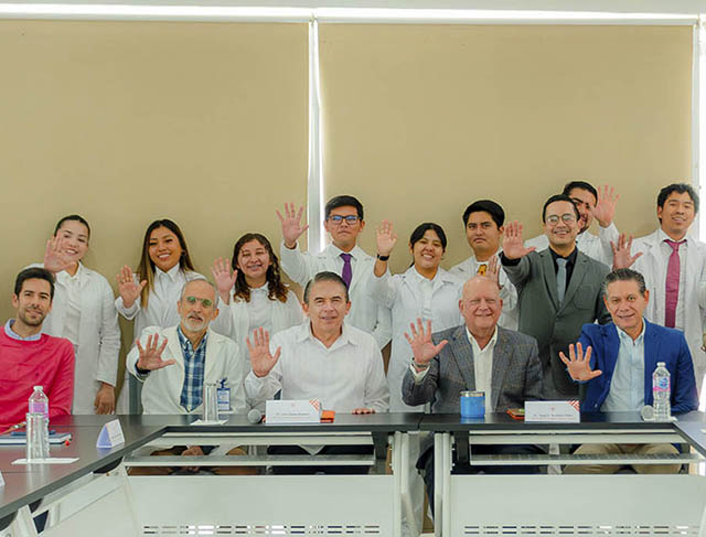 Firma de Convenio con el Sanatorio Escudero