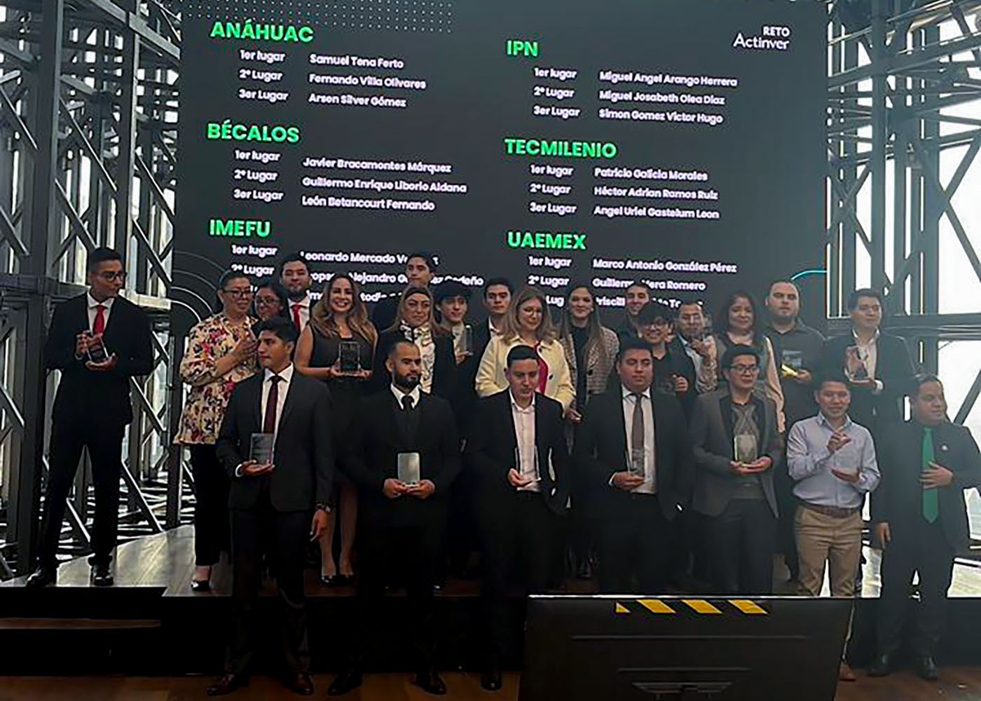 3 / 4 - Alumnos Destacan en el Reto Actinver Universitario 2025 3 / 4 - Alumnos Destacan en el Reto Actinver Universitario 2025