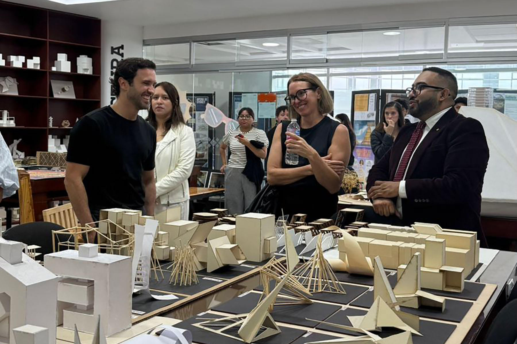 14 / 14 - La Arquitectura como Agente de Transformación: Tatiana Bilbao Comparte su Visión 14 / 14 - La Arquitectura como Agente de Transformación: Tatiana Bilbao Comparte su Visión