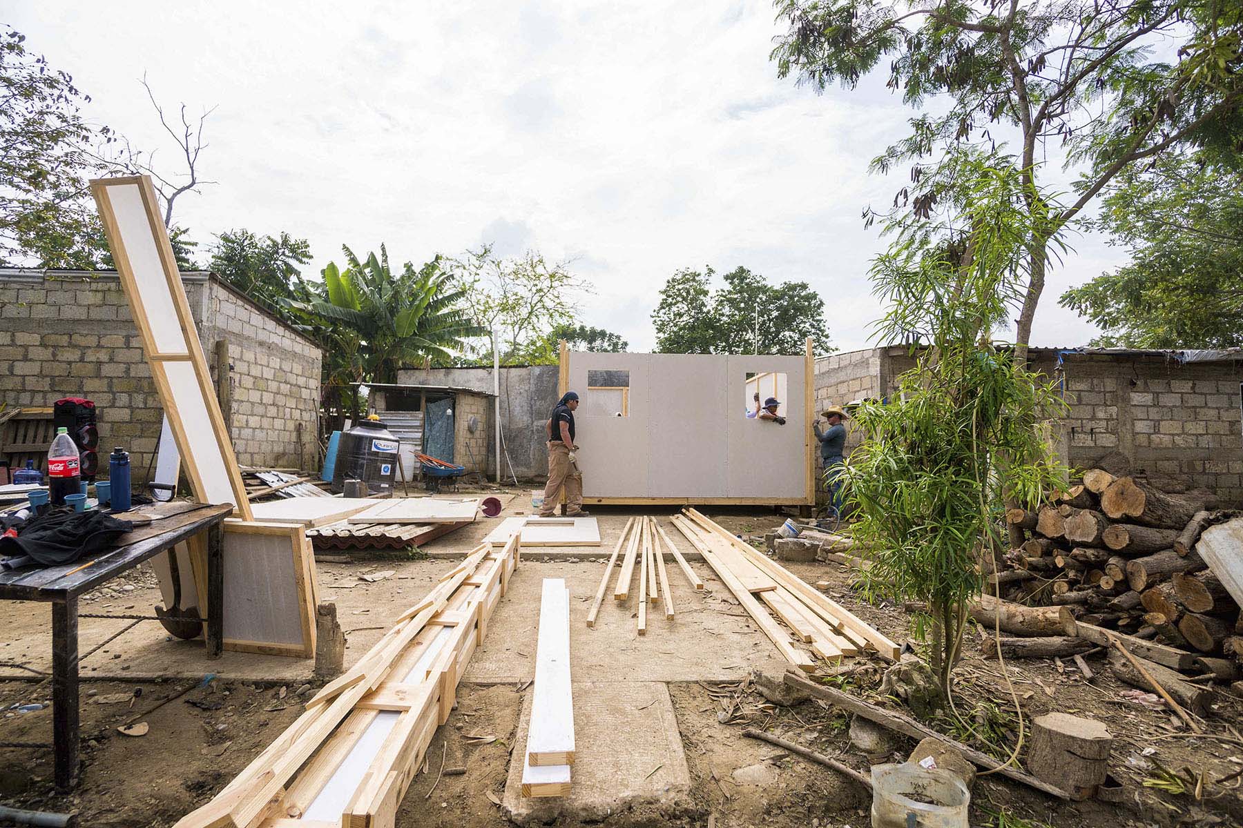 26 / 50 - ASUA Reconstruye 26 / 50 - ASUA Reconstruye