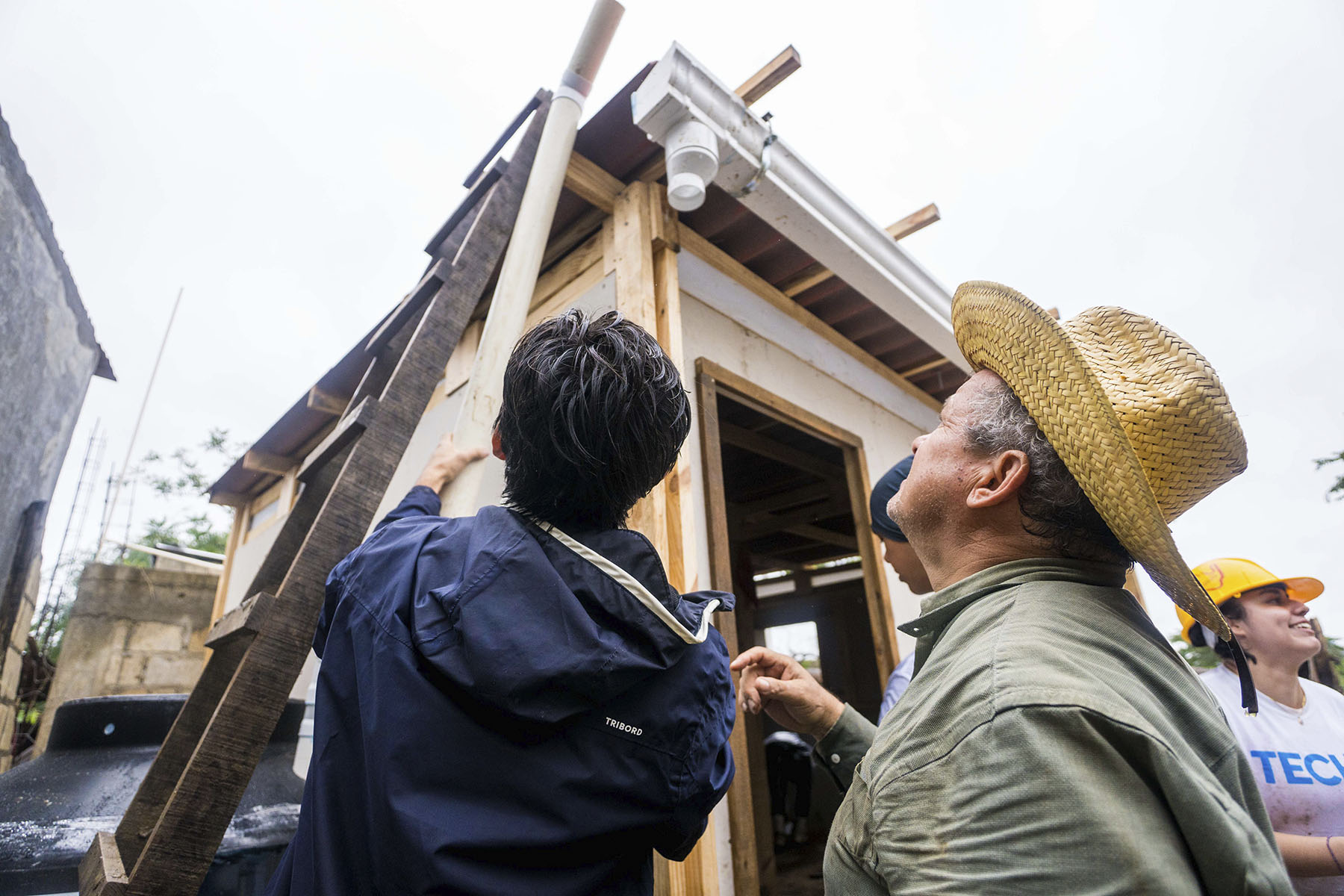 40 / 50 - ASUA Reconstruye 40 / 50 - ASUA Reconstruye