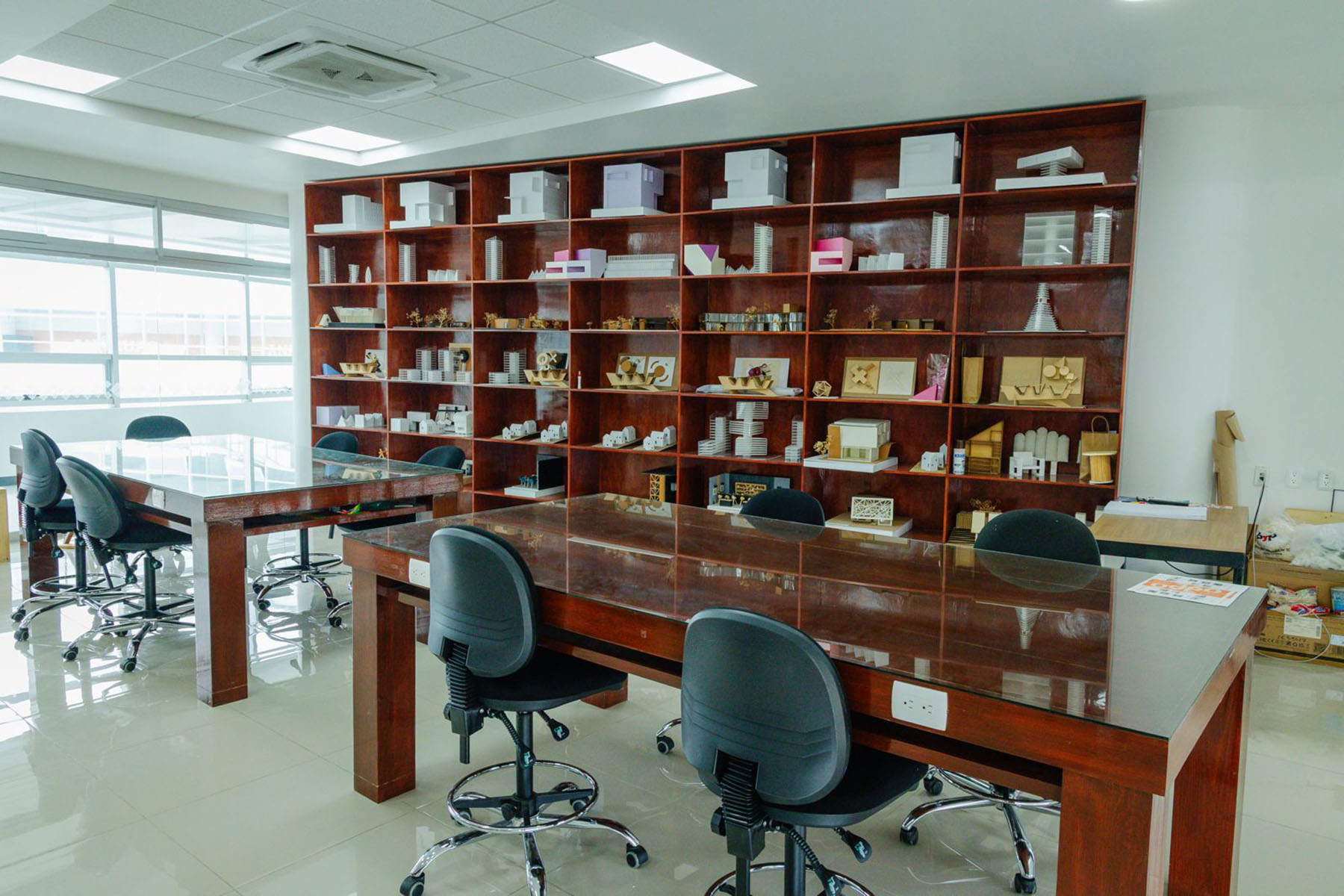 2 / 5 - Centro de Creatividad Aplicada 2 / 5 - Centro de Creatividad Aplicada