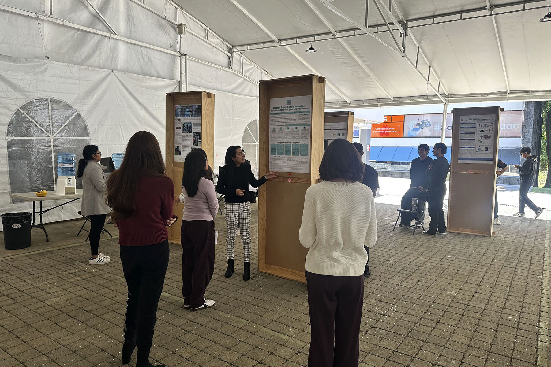 2 / 58 - 3.er Concurso de Carteles de Investigación 2 / 58 - 3.er Concurso de Carteles de Investigación