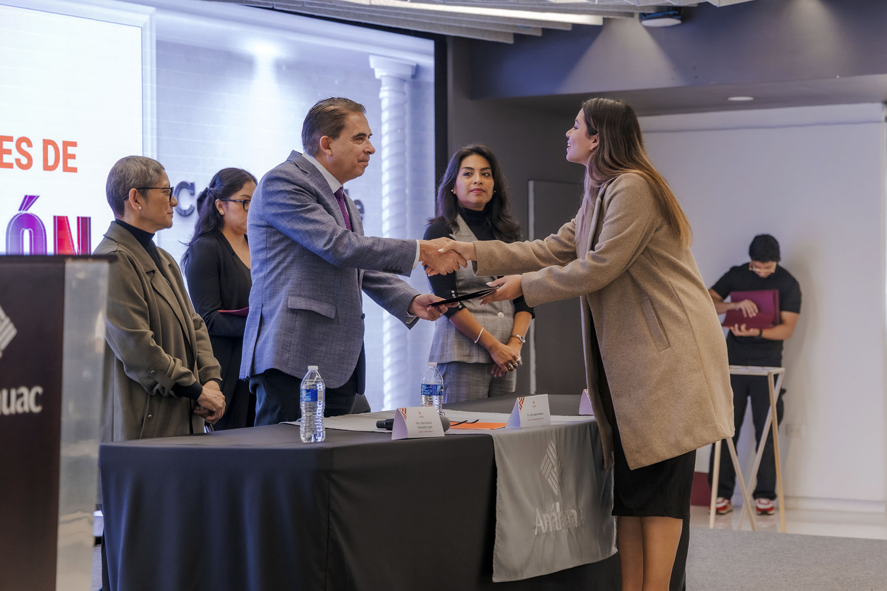 12 / 58 - 3.er Concurso de Carteles de Investigación 12 / 58 - 3.er Concurso de Carteles de Investigación