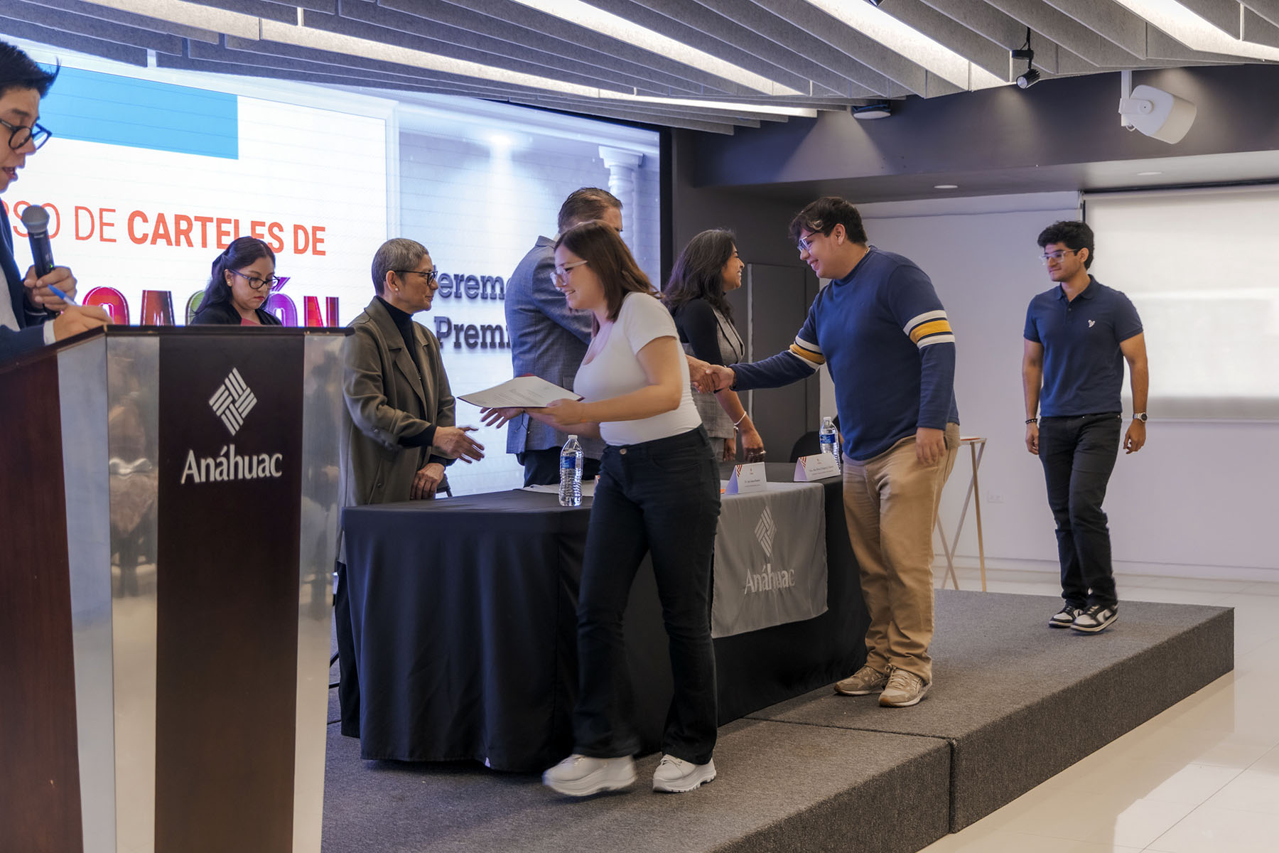 25 / 58 - 3.er Concurso de Carteles de Investigación 25 / 58 - 3.er Concurso de Carteles de Investigación