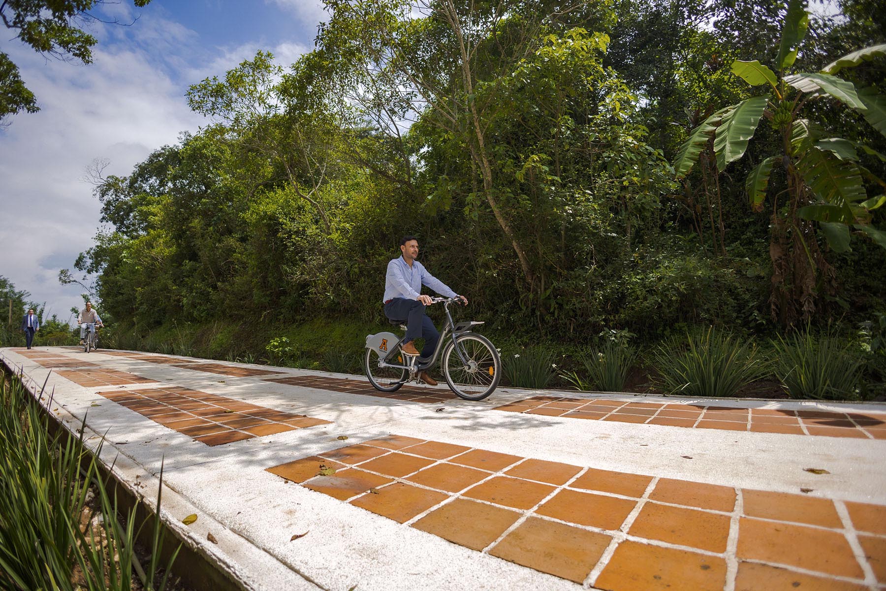 17 / 43 - Inauguración de Nuevos Espacios: EdTech Room y Site Principal 17 / 43 - Inauguración de Nuevos Espacios: EdTech Room y Site Principal