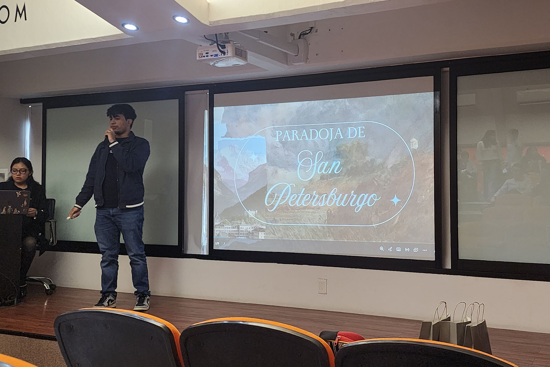 3 / 15 - Actuando y Modelando: Concurso de Minicharlas 3 / 15 - Actuando y Modelando: Concurso de Minicharlas