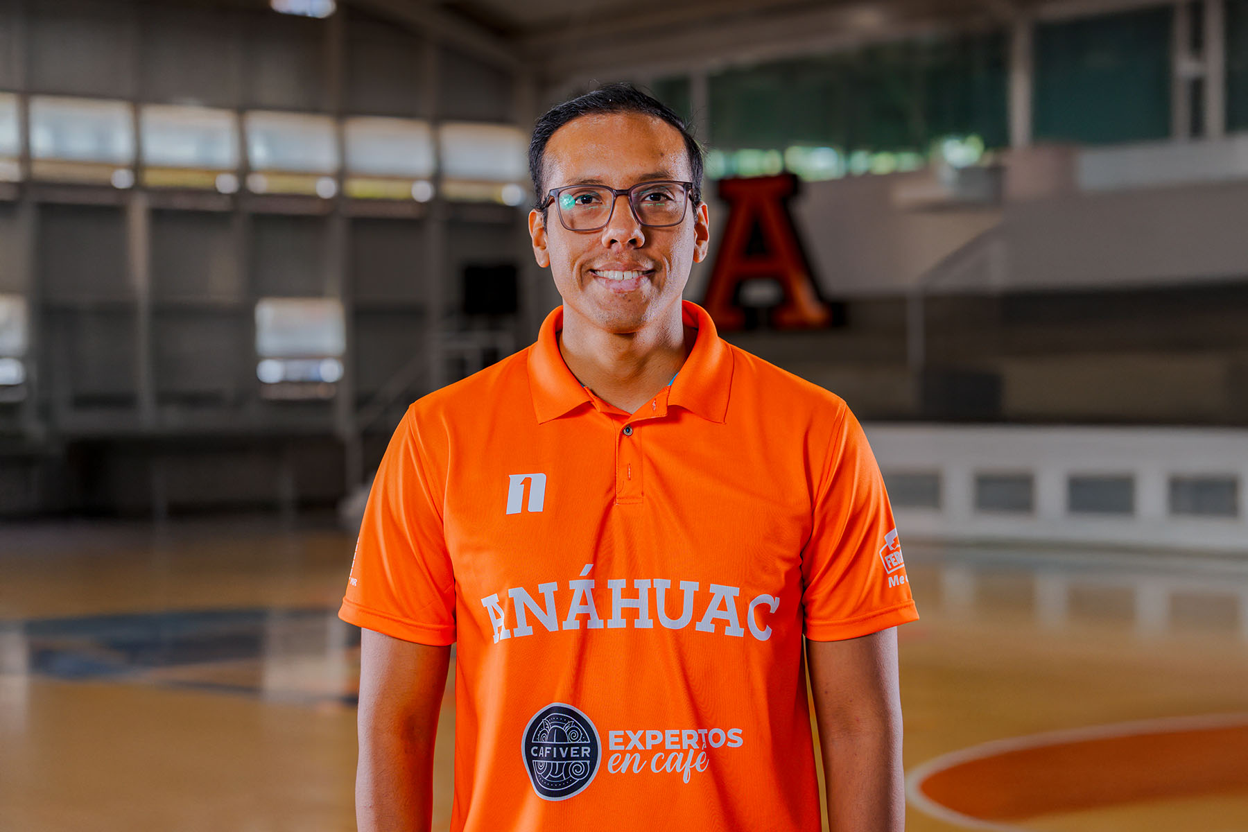 1 / 3 - Ricardo Sánchez Flores da un Giro de 180° al Equipo Femenil de Basquetbol 1 / 3 - Ricardo Sánchez Flores da un Giro de 180° al Equipo Femenil de Basquetbol