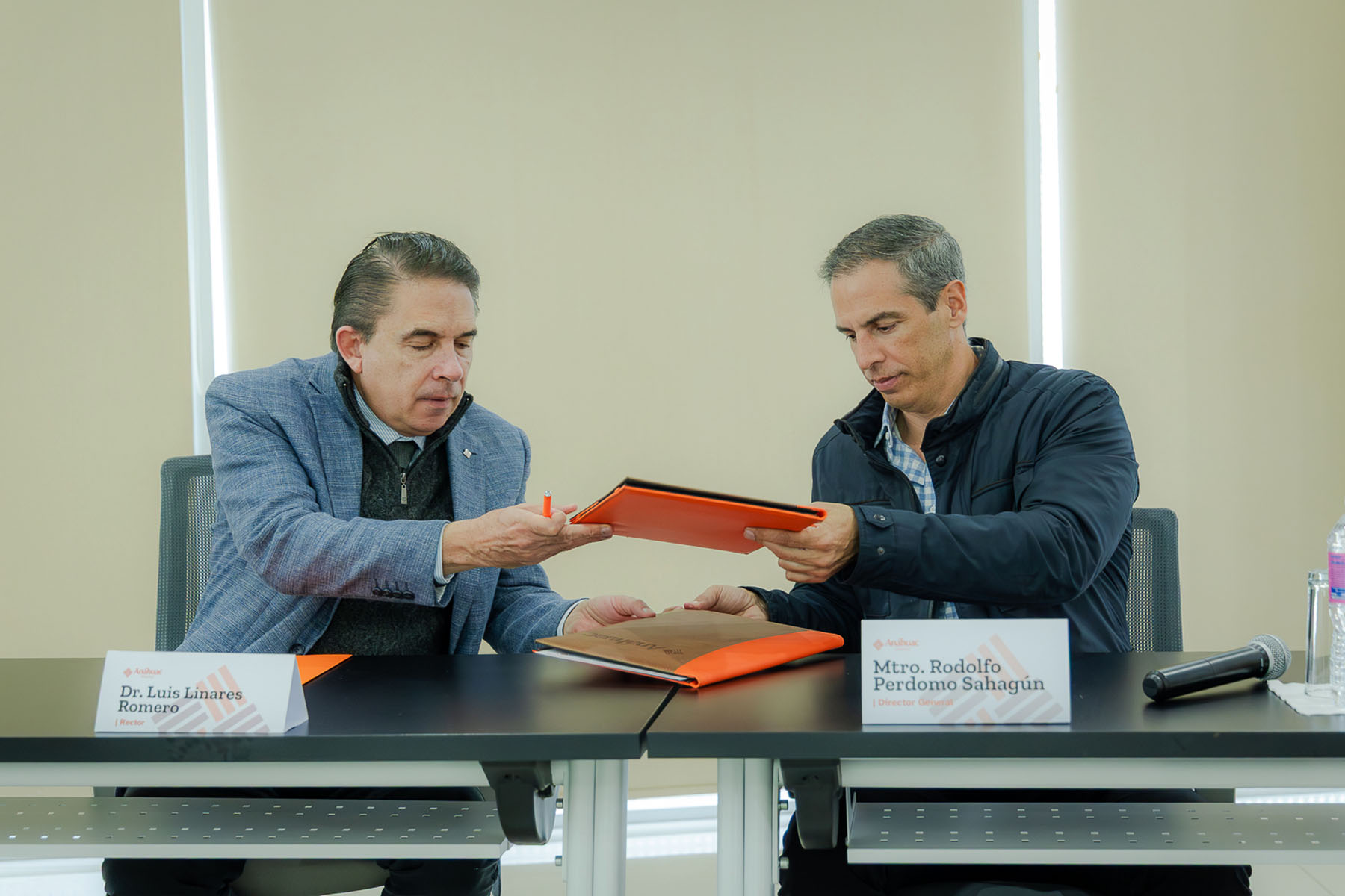 7 / 11 - Firma de Convenio con Suproagro 7 / 11 - Firma de Convenio con Suproagro