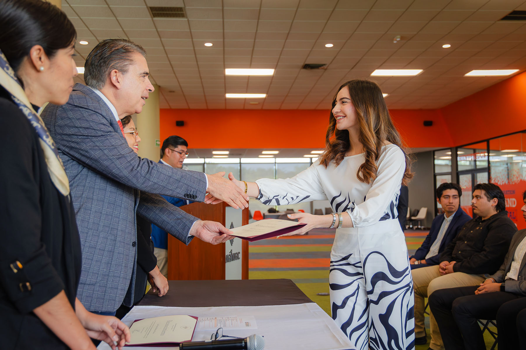 14 / 36 - Entrega de Reconocimientos a los Ganadores del 3.er Concurso de Carteles de 14 / 36 - Entrega de Reconocimientos a los Ganadores del 3.er Concurso de Carteles de