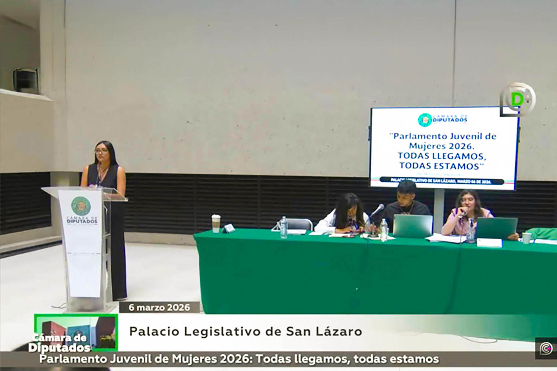 1 / 1 - Alumna Participa en el Parlamento Juvenil de Mujeres 2026