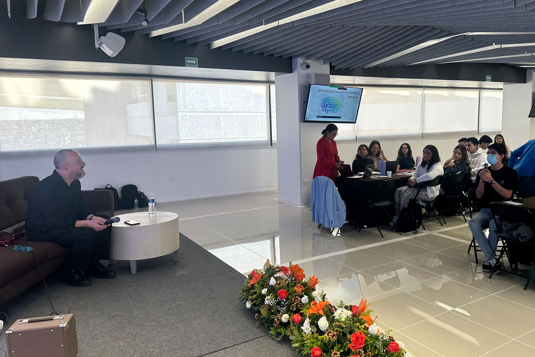 3 / 4 - Conferencia Magistral: Finanzas Cuánticas 3 / 4 - Conferencia Magistral: Finanzas Cuánticas