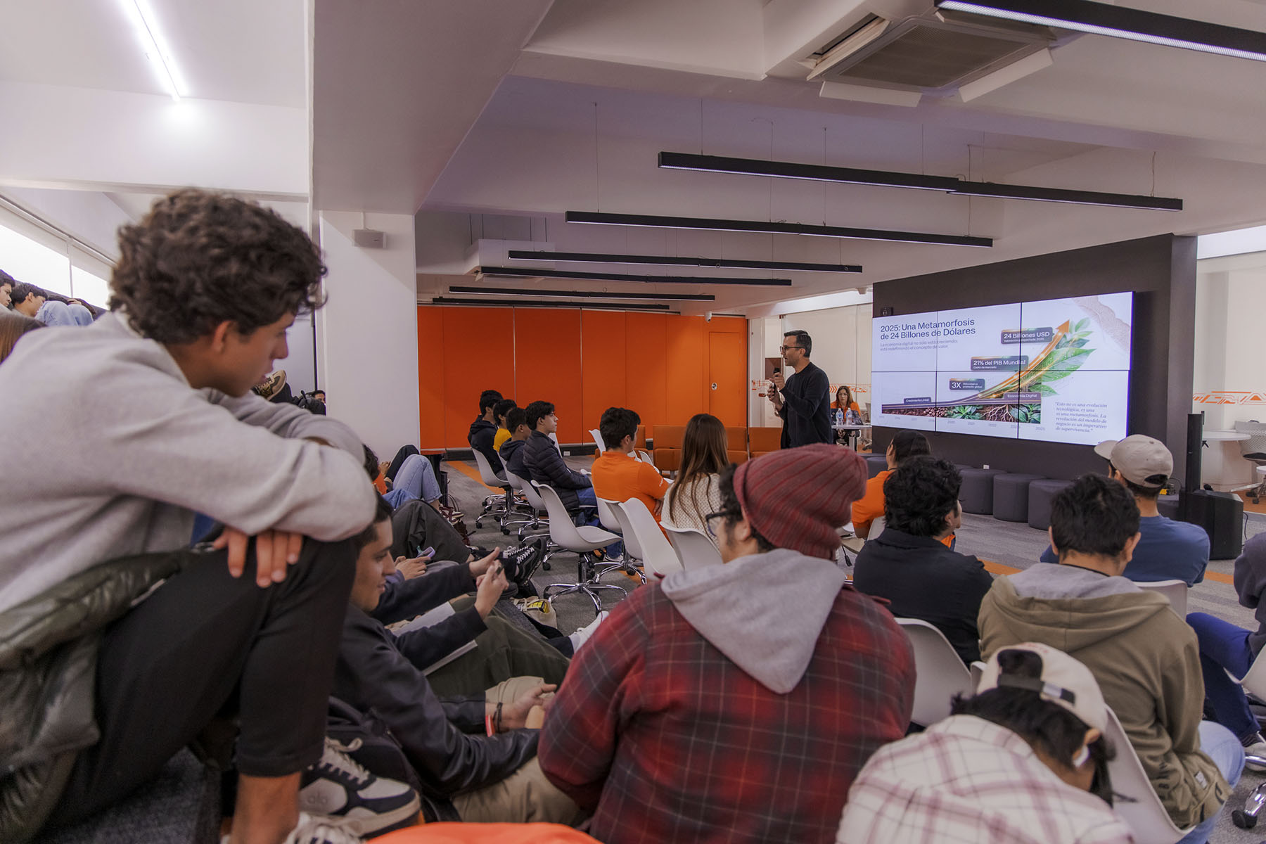 2 / 12 - Mentalidad 10x en los Negocios: Jornada de Emprendimiento 2 / 12 - Mentalidad 10x en los Negocios: Jornada de Emprendimiento