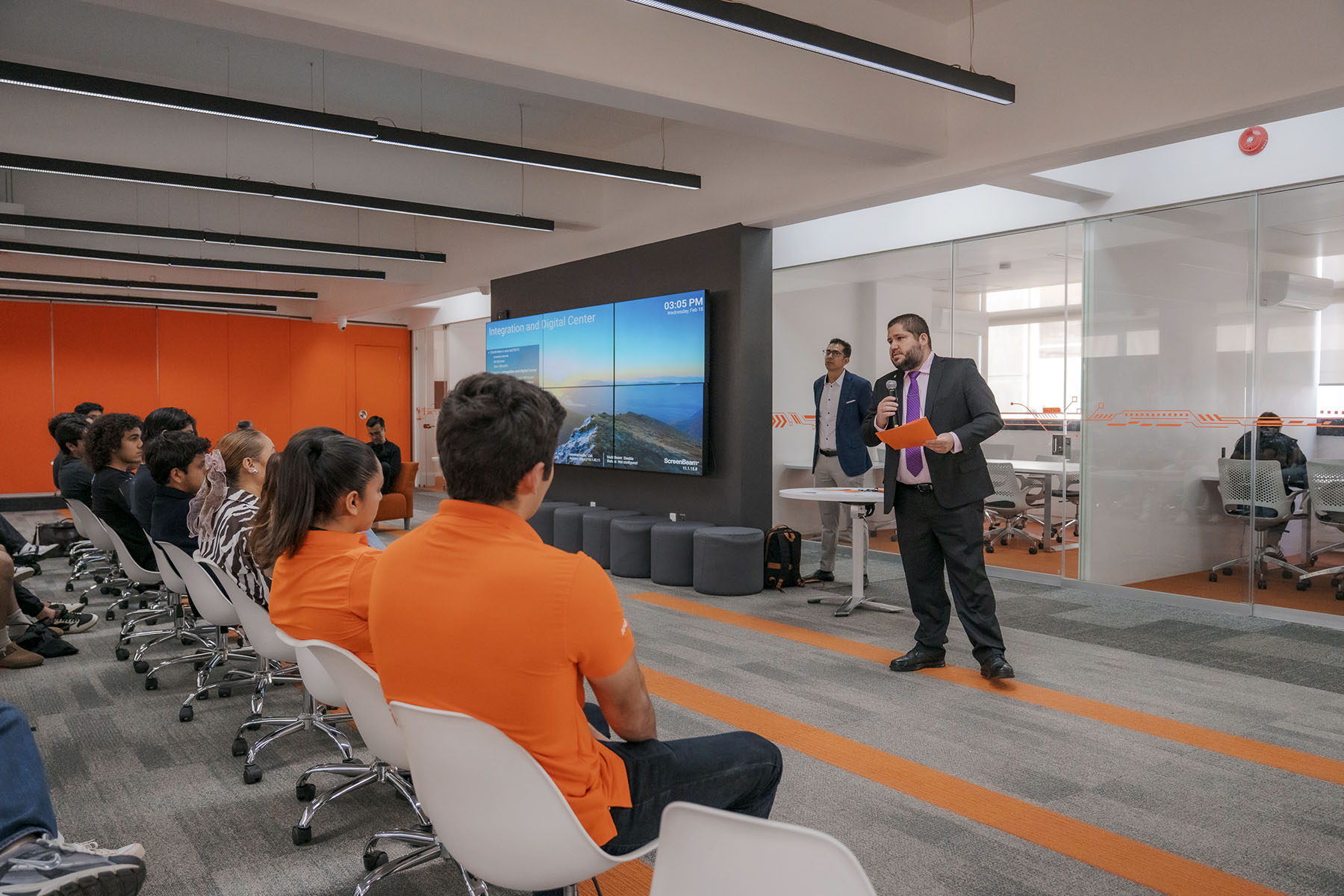 8 / 12 - Mentalidad 10x en los Negocios: Jornada de Emprendimiento 8 / 12 - Mentalidad 10x en los Negocios: Jornada de Emprendimiento