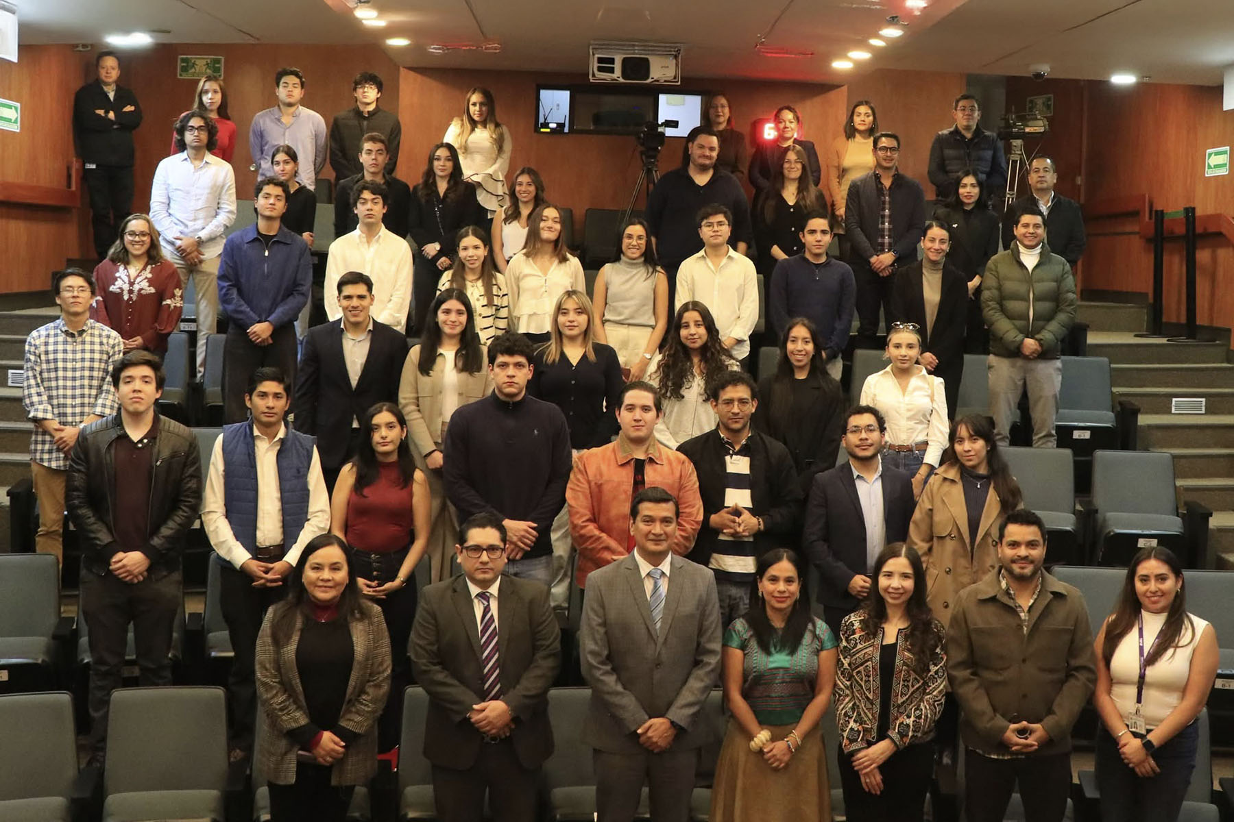 1 / 6 - Visita a la Sala Regional del TEPJF 1 / 6 - Visita a la Sala Regional del TEPJF