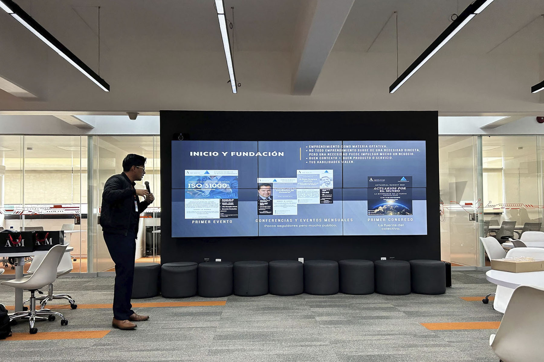 1 / 4 - Día Internacional de las Matemáticas 1 / 4 - Día Internacional de las Matemáticas