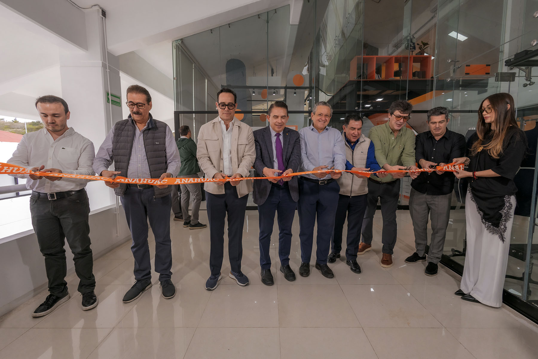1 / 12 - Inauguración del Laboratorio de Joyería y Calzado 1 / 12 - Inauguración del Laboratorio de Joyería y Calzado