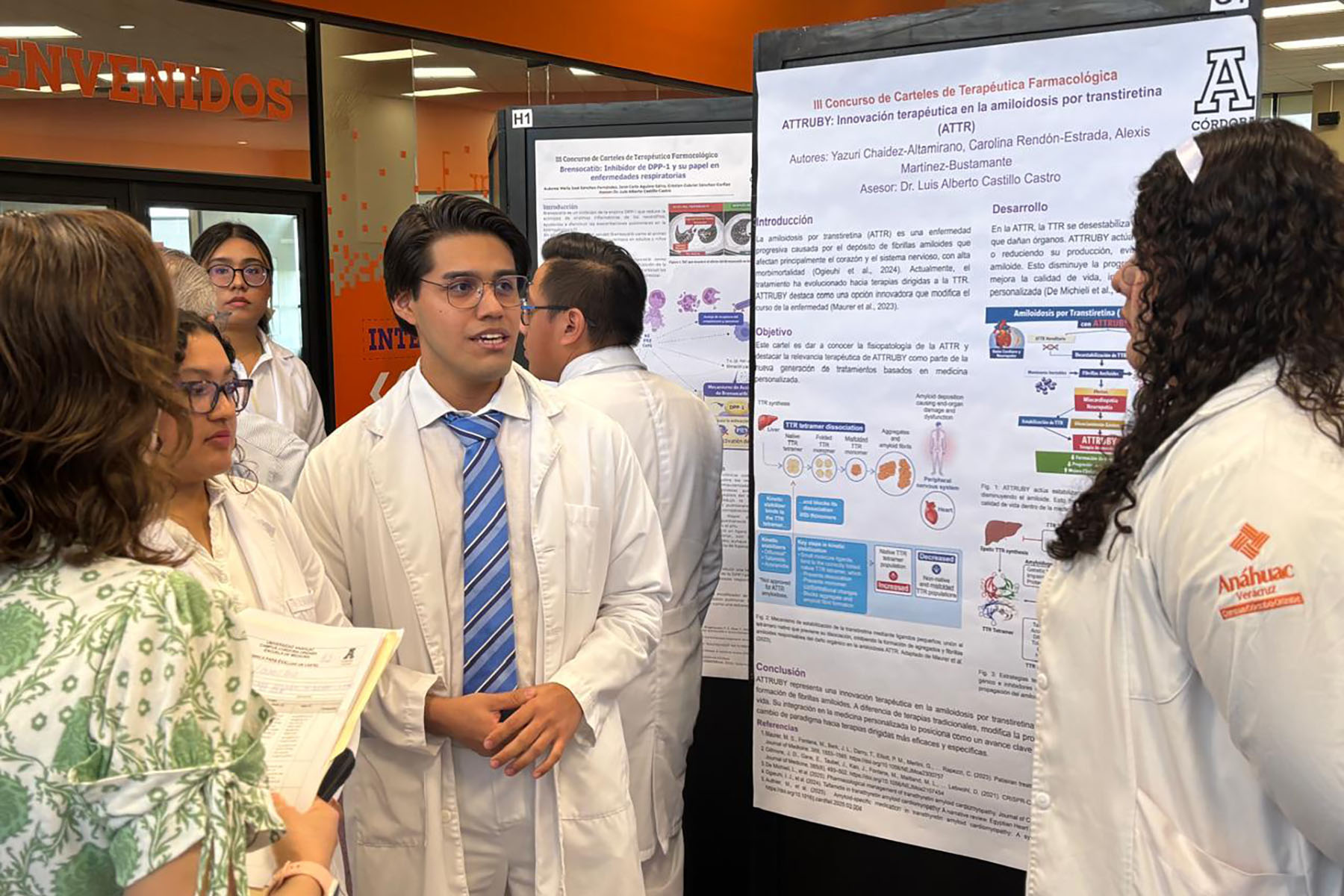 5 / 10 - III Concurso de Carteles de Terapéutica Farmacológica de la Escuela de Medicina 5 / 10 - III Concurso de Carteles de Terapéutica Farmacológica de la Escuela de Medicina