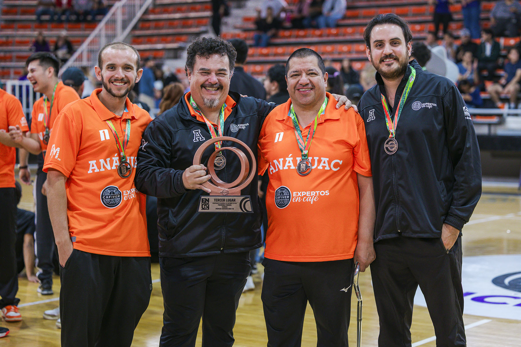 7 / 9 - Leones Conquistan el Tercer Lugar Nacional en Voleibol 7 / 9 - Leones Conquistan el Tercer Lugar Nacional en Voleibol