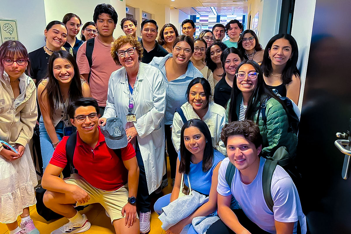 Cerrar vista en pantalla completa 1 / 1 - Estudiantes Fortalecen su Formación Internacional en Barcelona