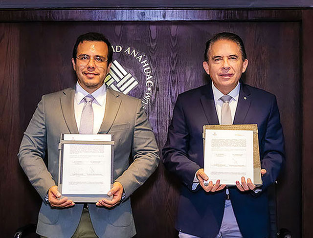 Ceremonia de Firma de Convenio con Anáhuac Online