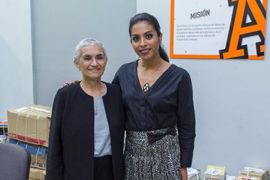 Generosa Donación al Acervo Bibliográfico de la Biblioteca de Derecho