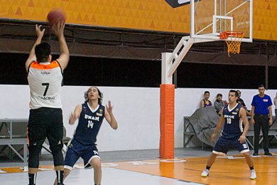 Anáhuac imbatible ante la UNAM