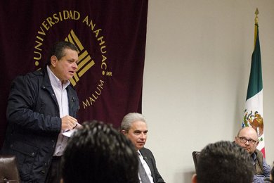 Asadero Cien concluye con éxito capacitación en Estrategias Directivas