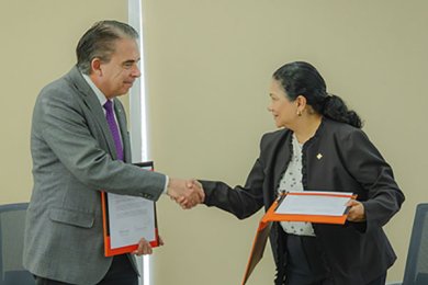 Firma de Convenio con la Correduría Pública 16 de Córdoba