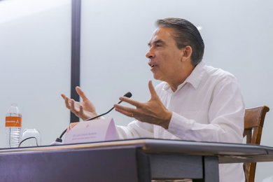 Cátedra del Rector a Alumnos de Posgrado