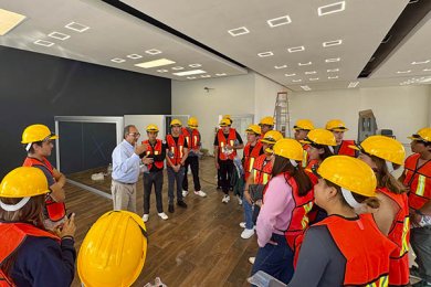 Alumnos de Arquitectura Visitan las Agencias Buick y Chevrolet en Orizaba