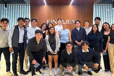 Alumnos Realizan Visita a Finamex Casa de Bolsa
