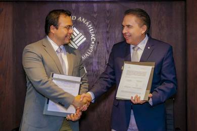 Firma de Convenio con Anáhuac Online