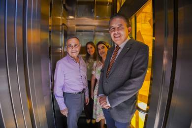 Inauguración de Elevadores