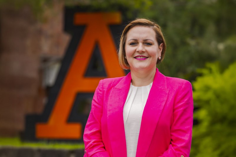 1 / 1 - Entrevista a la Dra. Victoria Eugenia Bolado García