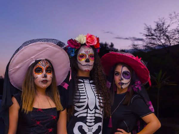 La Visita de las Catrinas