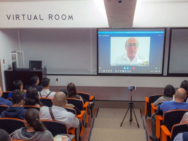 La Escuela de Mercadotecnia se introduce en la era del Big Data