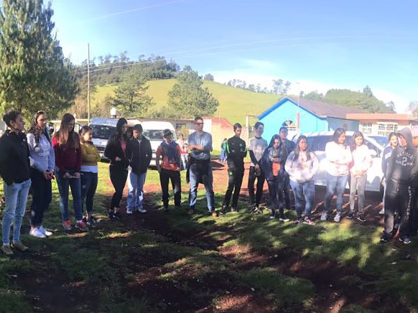 Forrando Casas y Corazones