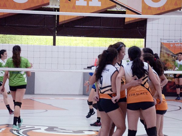 Inicia la actividad en Voleibol Anáhuac