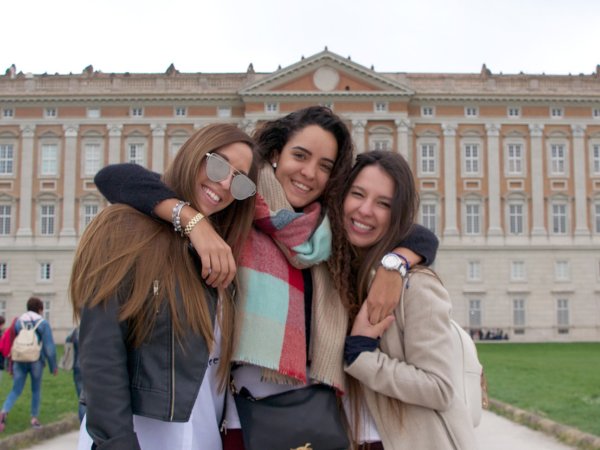 Exitoso intercambio de alumna de Mercadotecnia en Roma